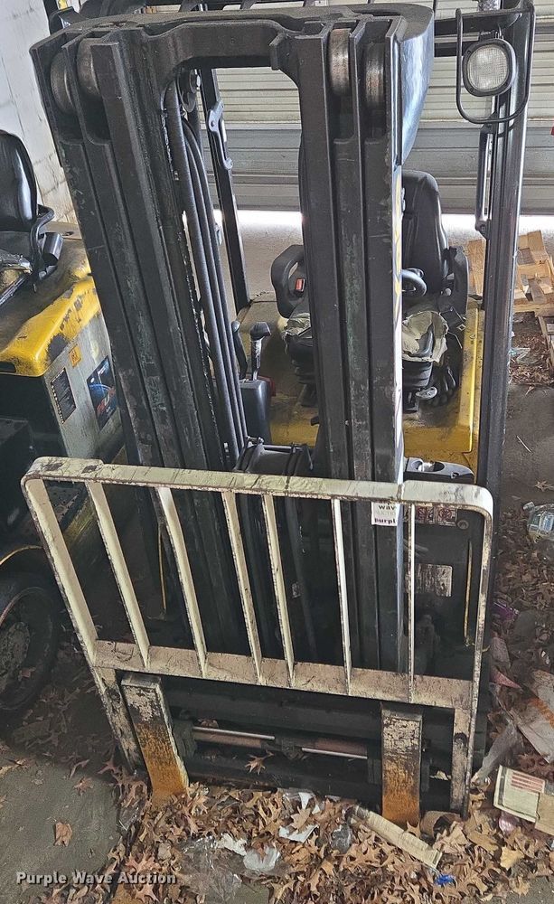 image for item EC4252 Yale ERP030VTN36TE082 forklift