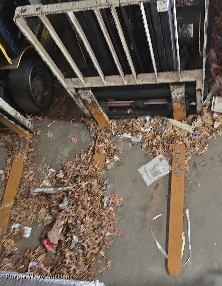 image for item EC4252 Yale ERP030VTN36TE082 forklift