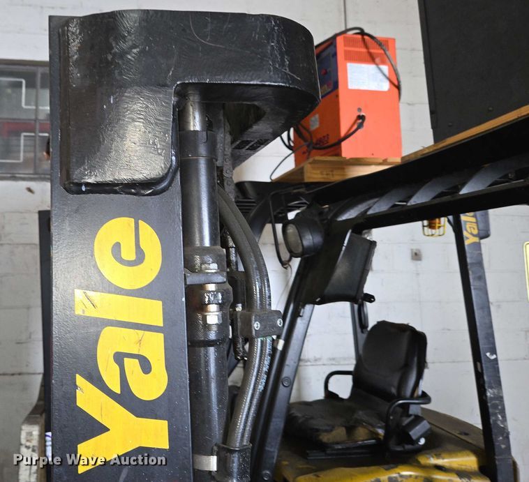 image for item EC4252 Yale ERP030VTN36TE082 forklift