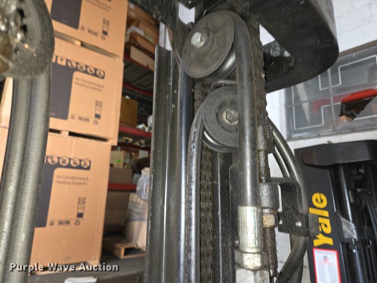 image for item EC4252 Yale ERP030VTN36TE082 forklift