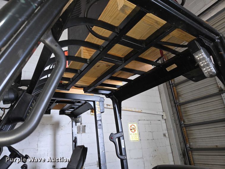 image for item EC4252 Yale ERP030VTN36TE082 forklift