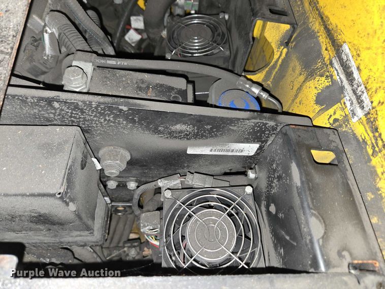 image for item EC4252 Yale ERP030VTN36TE082 forklift