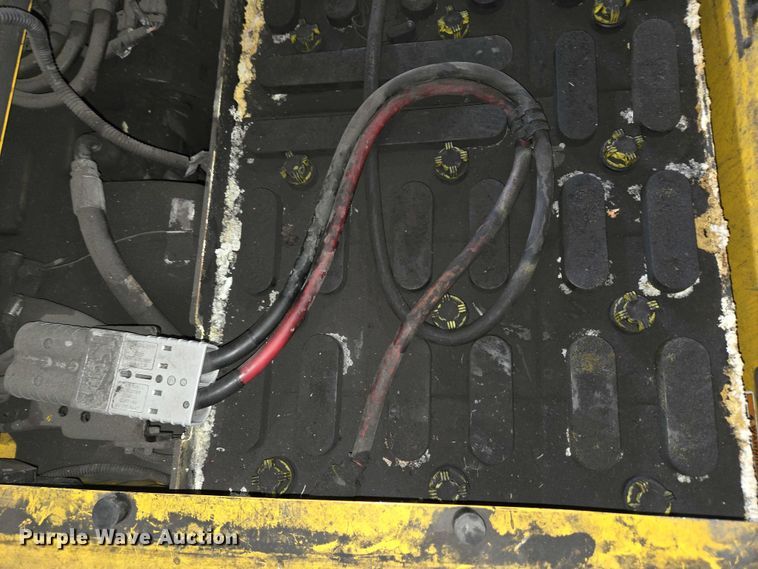 image for item EC4252 Yale ERP030VTN36TE082 forklift