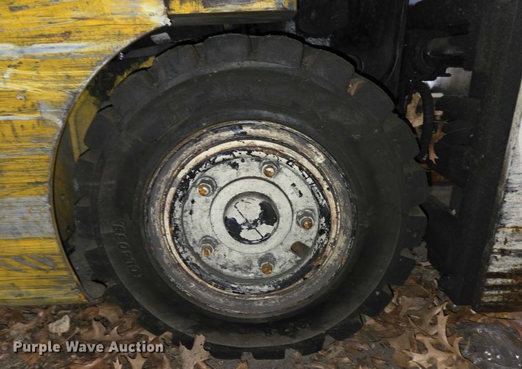 image for item EC4252 Yale ERP030VTN36TE082 forklift