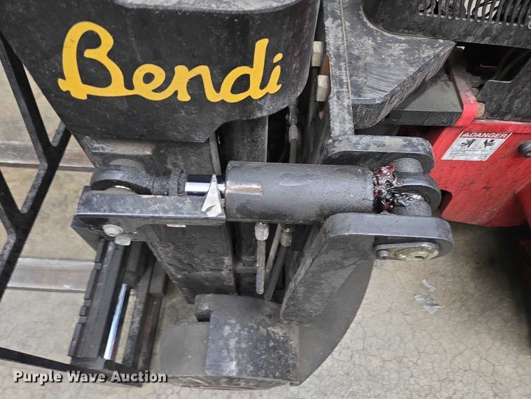 image for item EC4254 Landoll B40i5 forklift