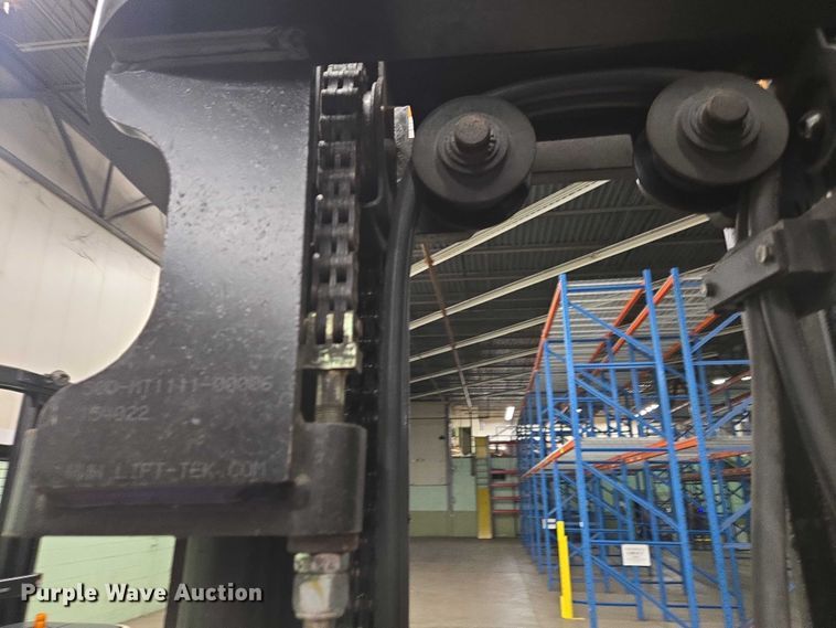 image for item EC4254 Landoll B40i5 forklift