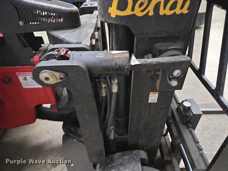 image for item EC4254 Landoll B40i5 forklift