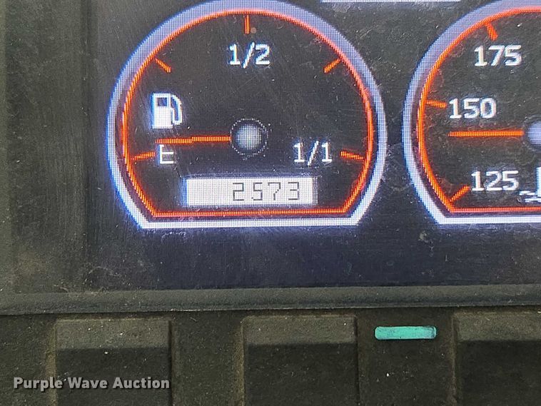 image for item EC4254 Landoll B40i5 forklift