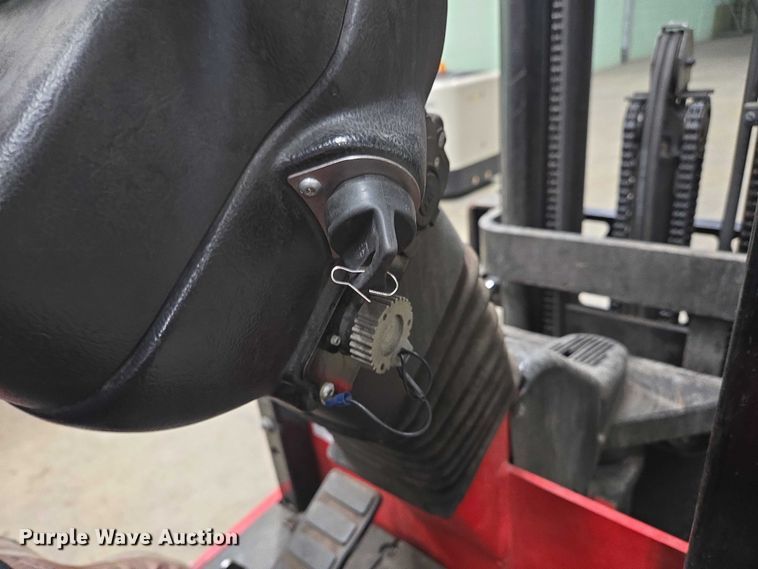 image for item EC4254 Landoll B40i5 forklift