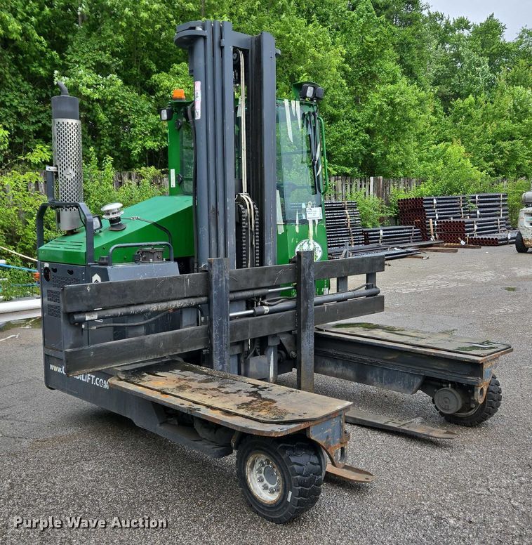image for item EC4262 2016 CombiLift C8000 forklift