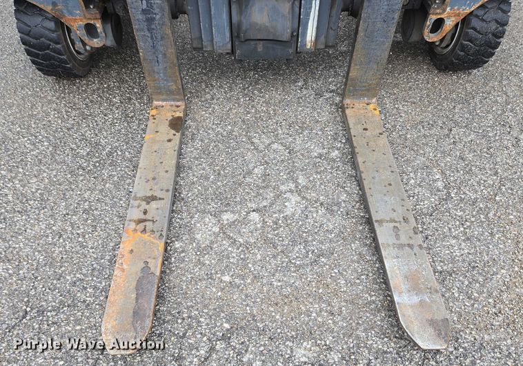 image for item EC4262 2016 CombiLift C8000 forklift