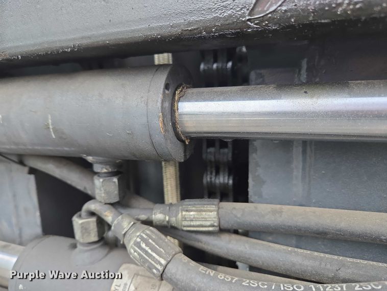 image for item EC4262 2016 CombiLift C8000 forklift