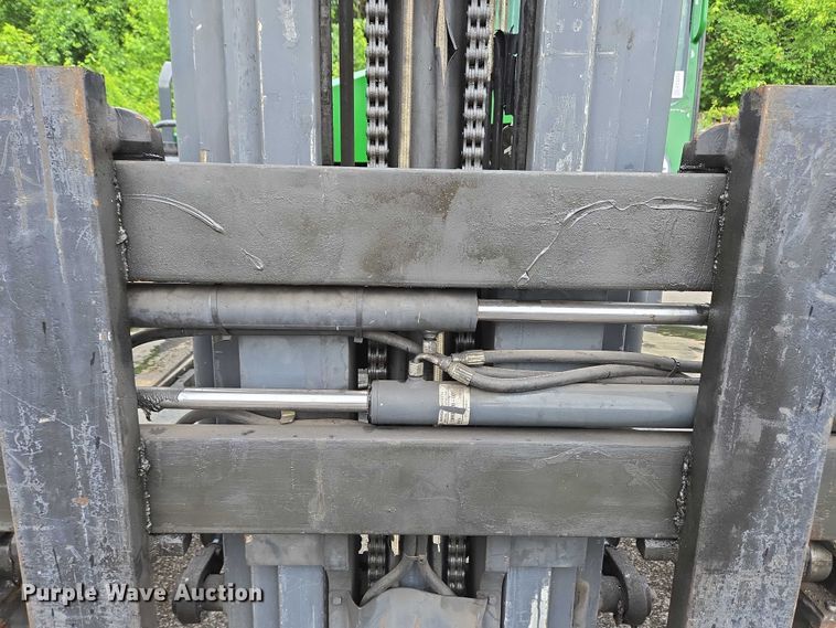 image for item EC4262 2016 CombiLift C8000 forklift