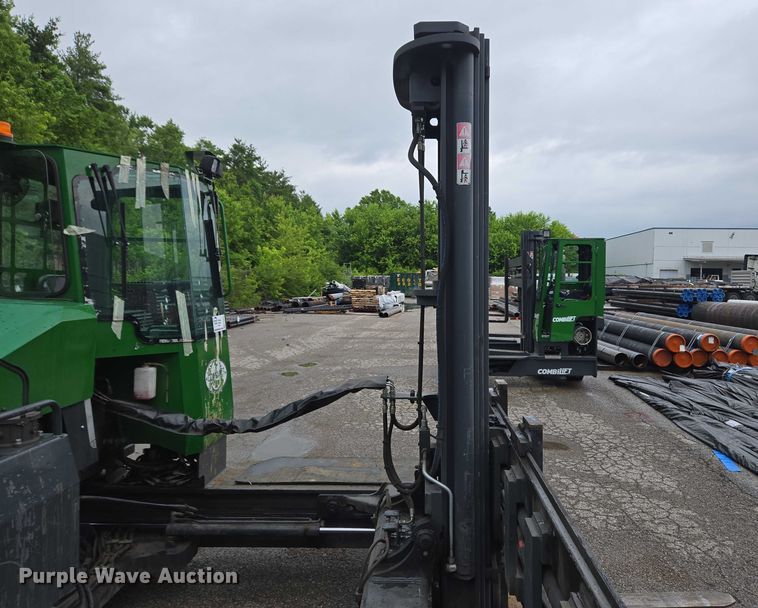 image for item EC4262 2016 CombiLift C8000 forklift