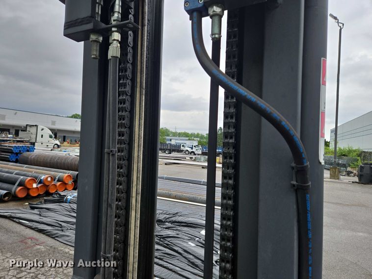 image for item EC4262 2016 CombiLift C8000 forklift