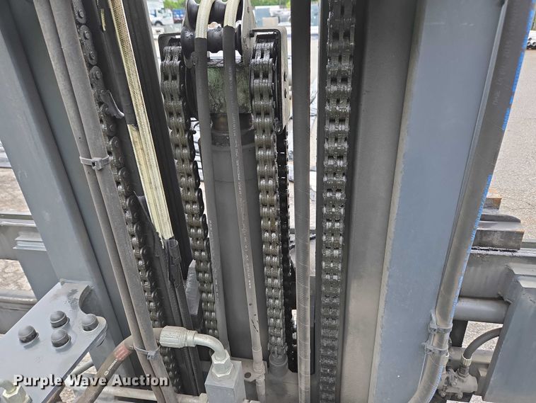 image for item EC4262 2016 CombiLift C8000 forklift