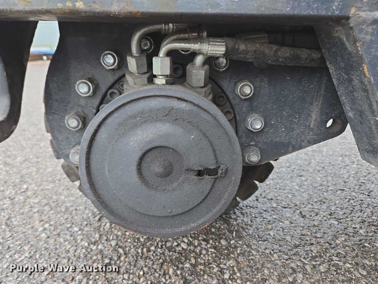 image for item EC4262 2016 CombiLift C8000 forklift