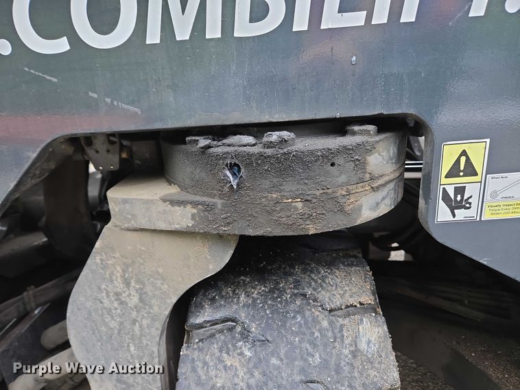 image for item EC4262 2016 CombiLift C8000 forklift