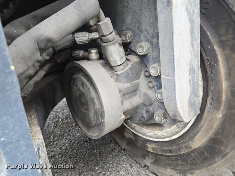 image for item EC4262 2016 CombiLift C8000 forklift