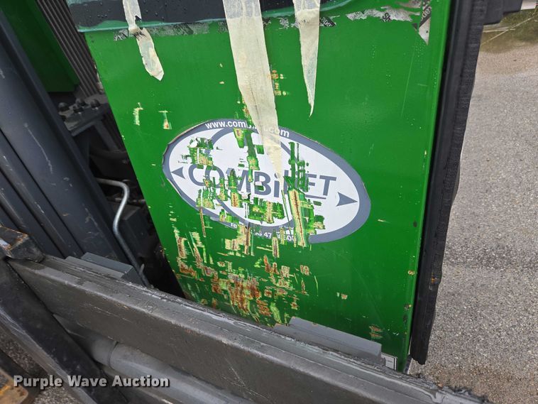 image for item EC4262 2016 CombiLift C8000 forklift