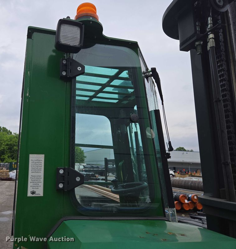 image for item EC4262 2016 CombiLift C8000 forklift