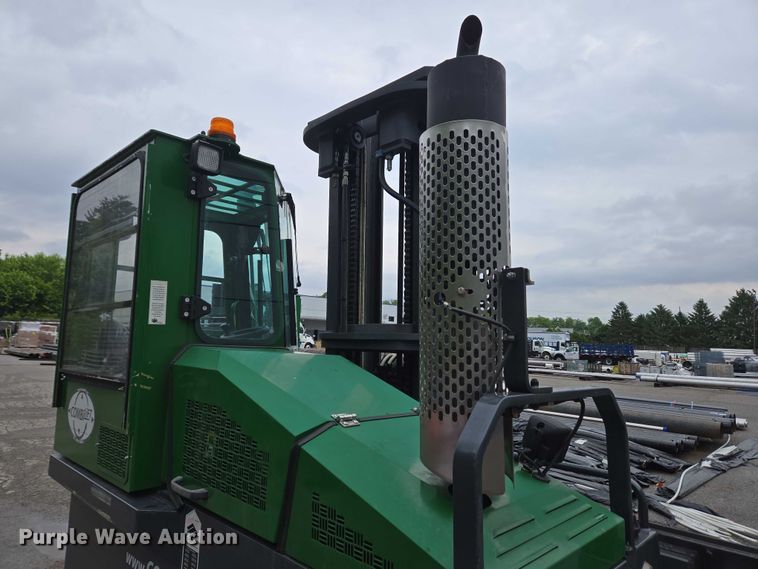 image for item EC4262 2016 CombiLift C8000 forklift