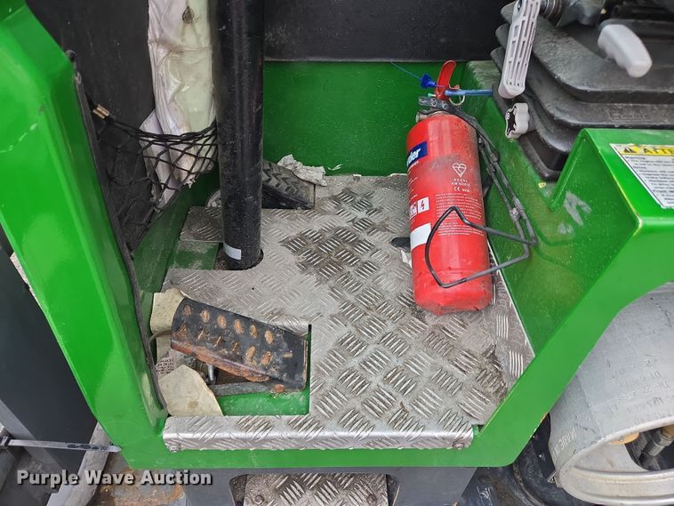 image for item EC4262 2016 CombiLift C8000 forklift