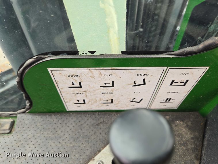 image for item EC4262 2016 CombiLift C8000 forklift