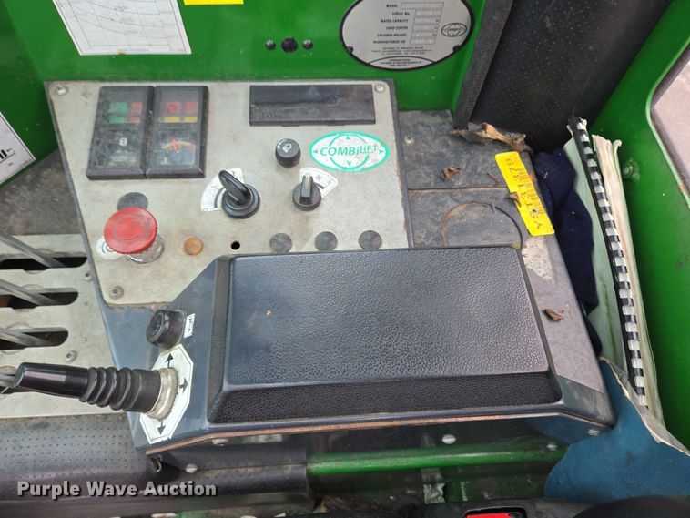 image for item EC4262 2016 CombiLift C8000 forklift