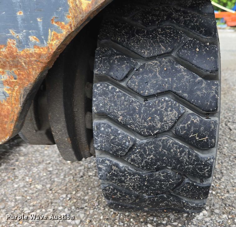 image for item EC4262 2016 CombiLift C8000 forklift