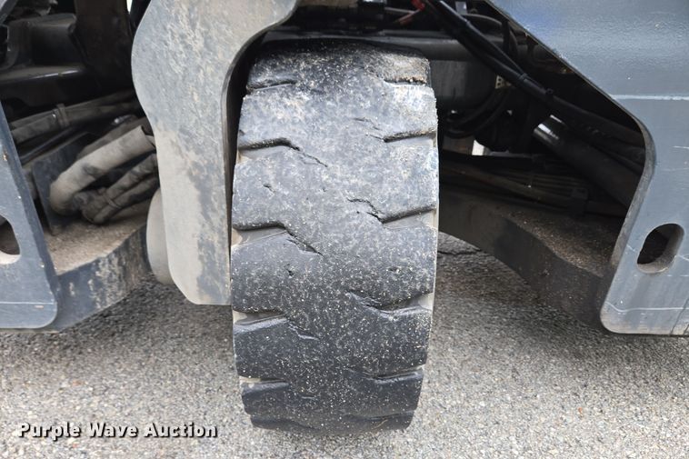 image for item EC4262 2016 CombiLift C8000 forklift