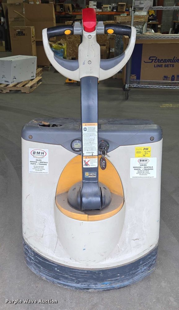 image for item EC4271 2018 Crown WP3035-45 pallet jack