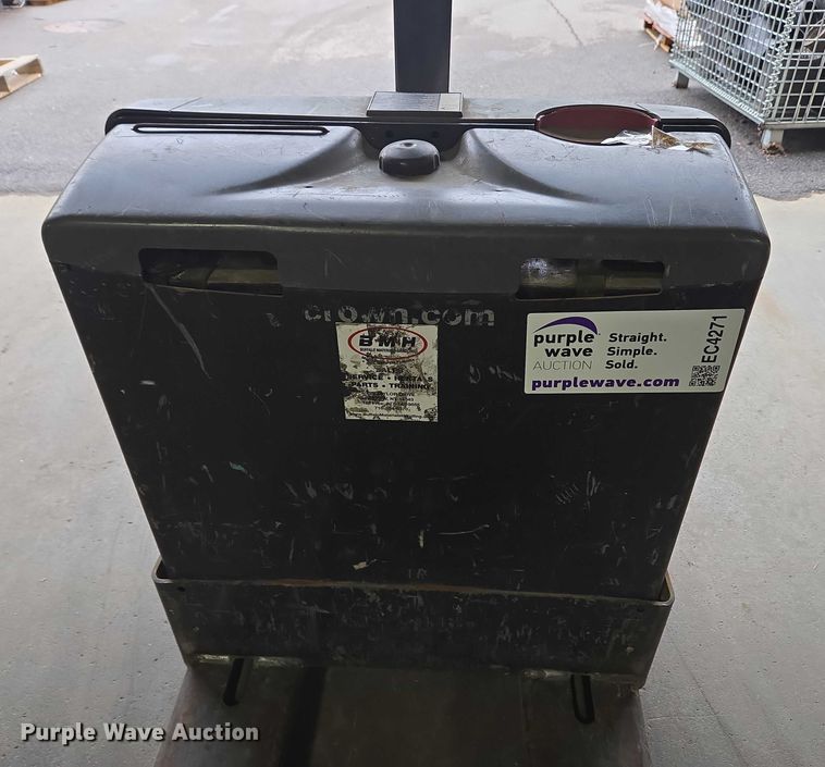 image for item EC4271 2018 Crown WP3035-45 pallet jack