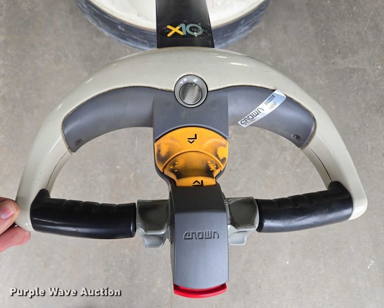 image for item EC4271 2018 Crown WP3035-45 pallet jack