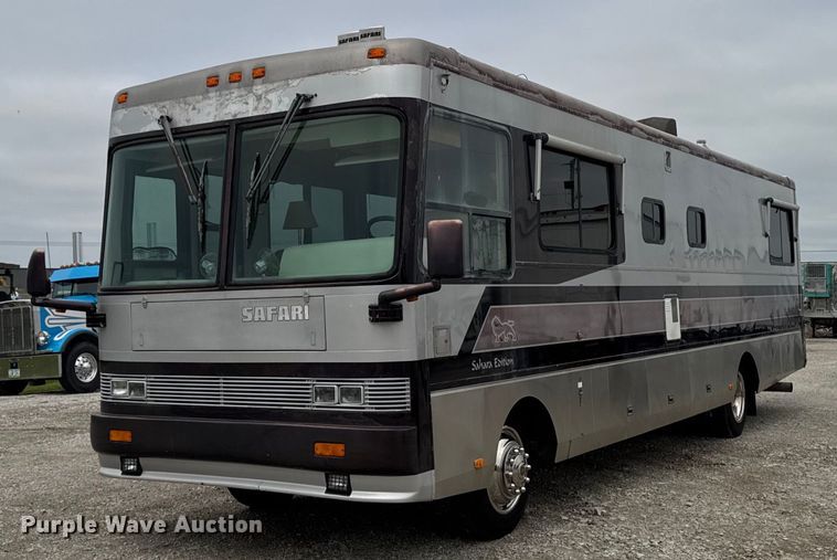 image for item EC7972 1996 Safari Sahahra RV