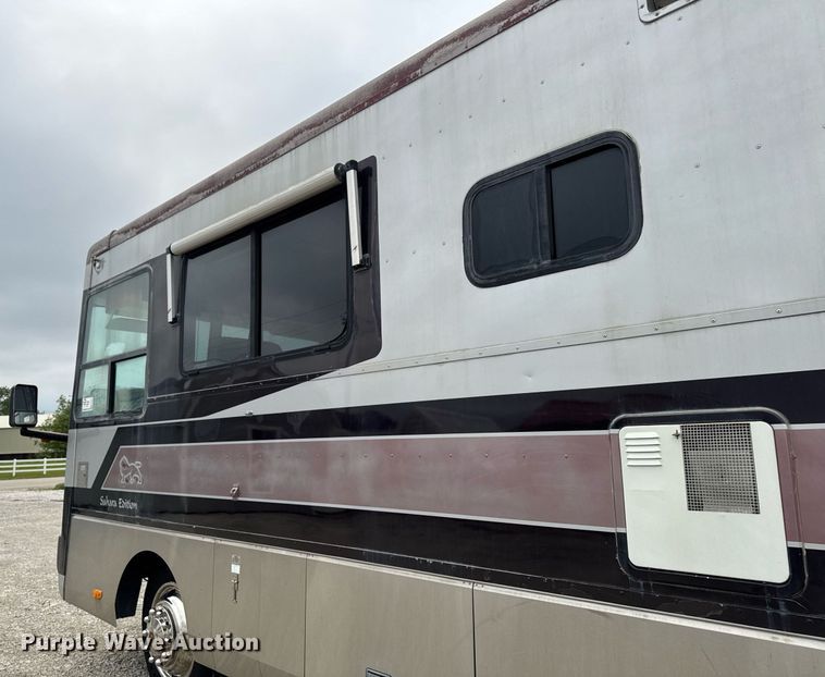 image for item EC7972 1996 Safari Sahahra RV
