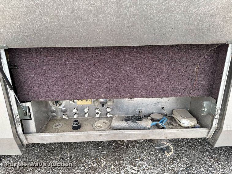 image for item EC7972 1996 Safari Sahahra RV