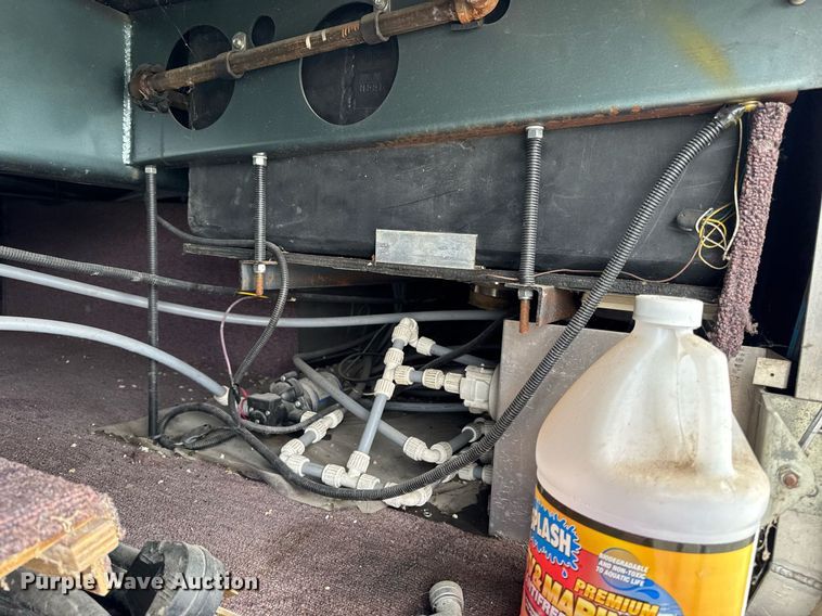 image for item EC7972 1996 Safari Sahahra RV