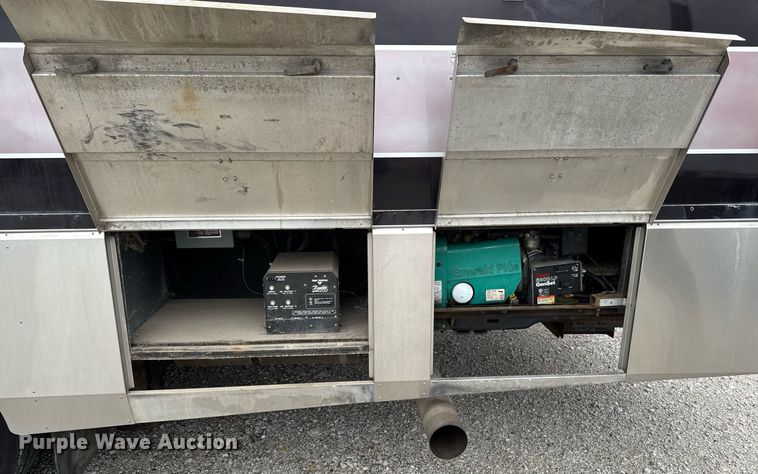 image for item EC7972 1996 Safari Sahahra RV