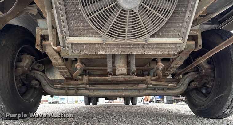 image for item EC7972 1996 Safari Sahahra RV