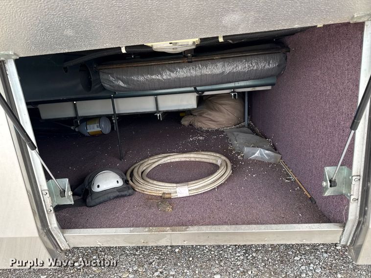 image for item EC7972 1996 Safari Sahahra RV