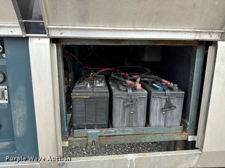 image for item EC7972 1996 Safari Sahahra RV