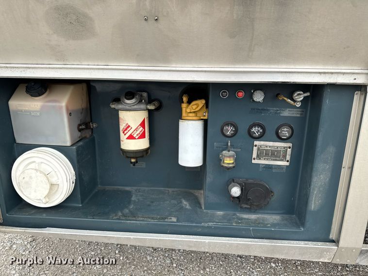 image for item EC7972 1996 Safari Sahahra RV