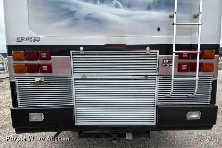 image for item EC7972 1996 Safari Sahahra RV