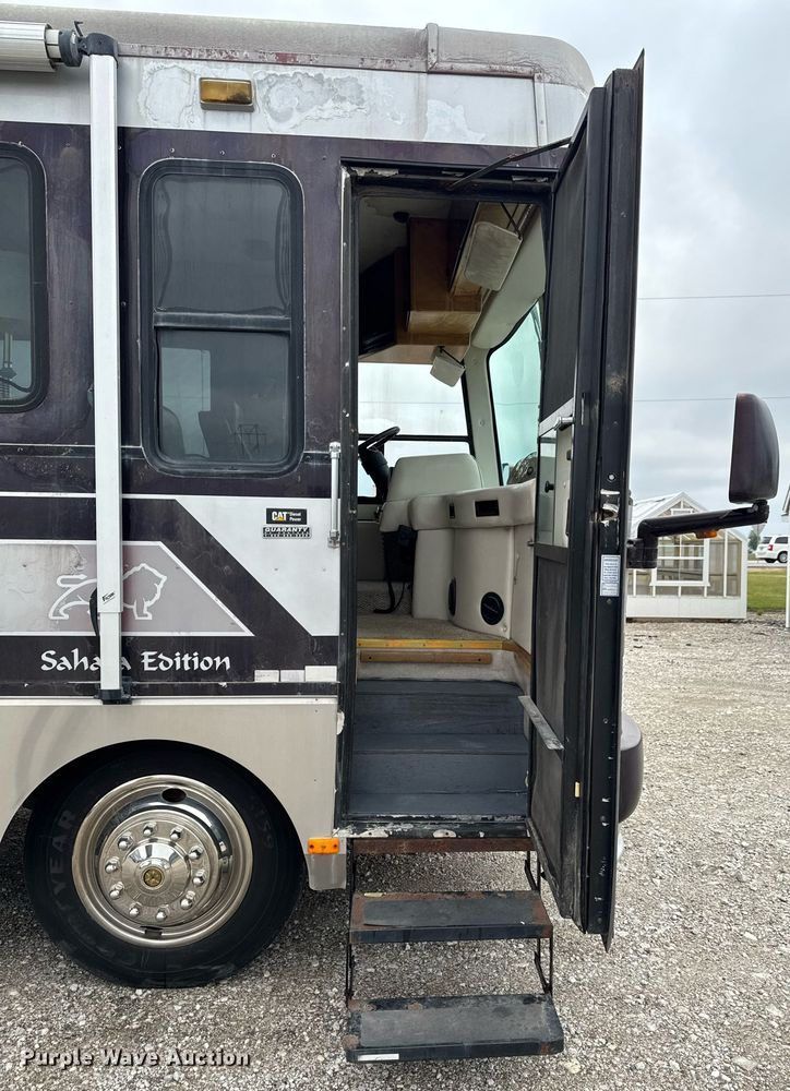 image for item EC7972 1996 Safari Sahahra RV