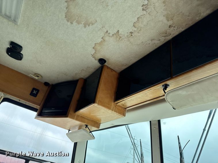 image for item EC7972 1996 Safari Sahahra RV