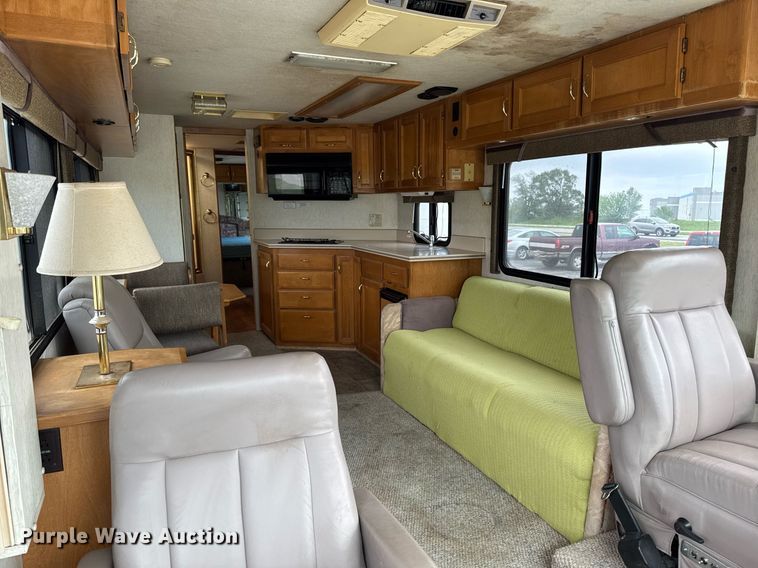 image for item EC7972 1996 Safari Sahahra RV