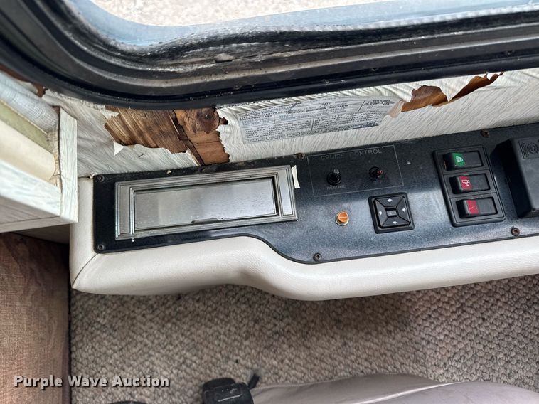 image for item EC7972 1996 Safari Sahahra RV