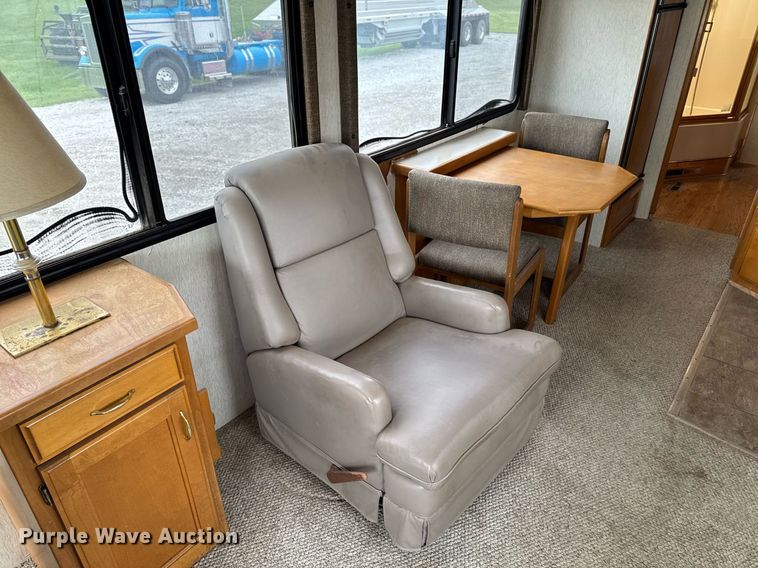 image for item EC7972 1996 Safari Sahahra RV