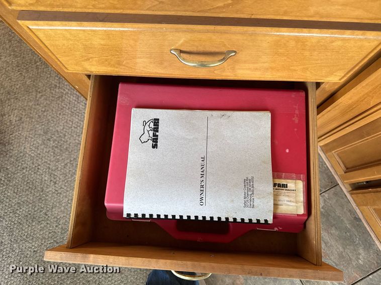 image for item EC7972 1996 Safari Sahahra RV